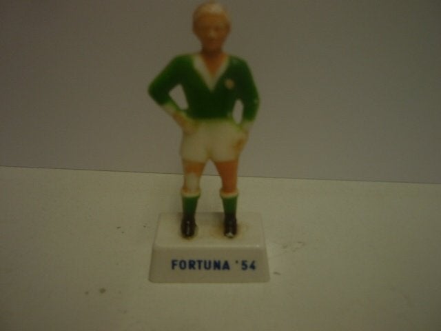 voetbalpoppetje Fortuna '54 uit de jaren 60, Maat XS of kleiner, Ophalen of Verzenden, Gebruikt, Bal