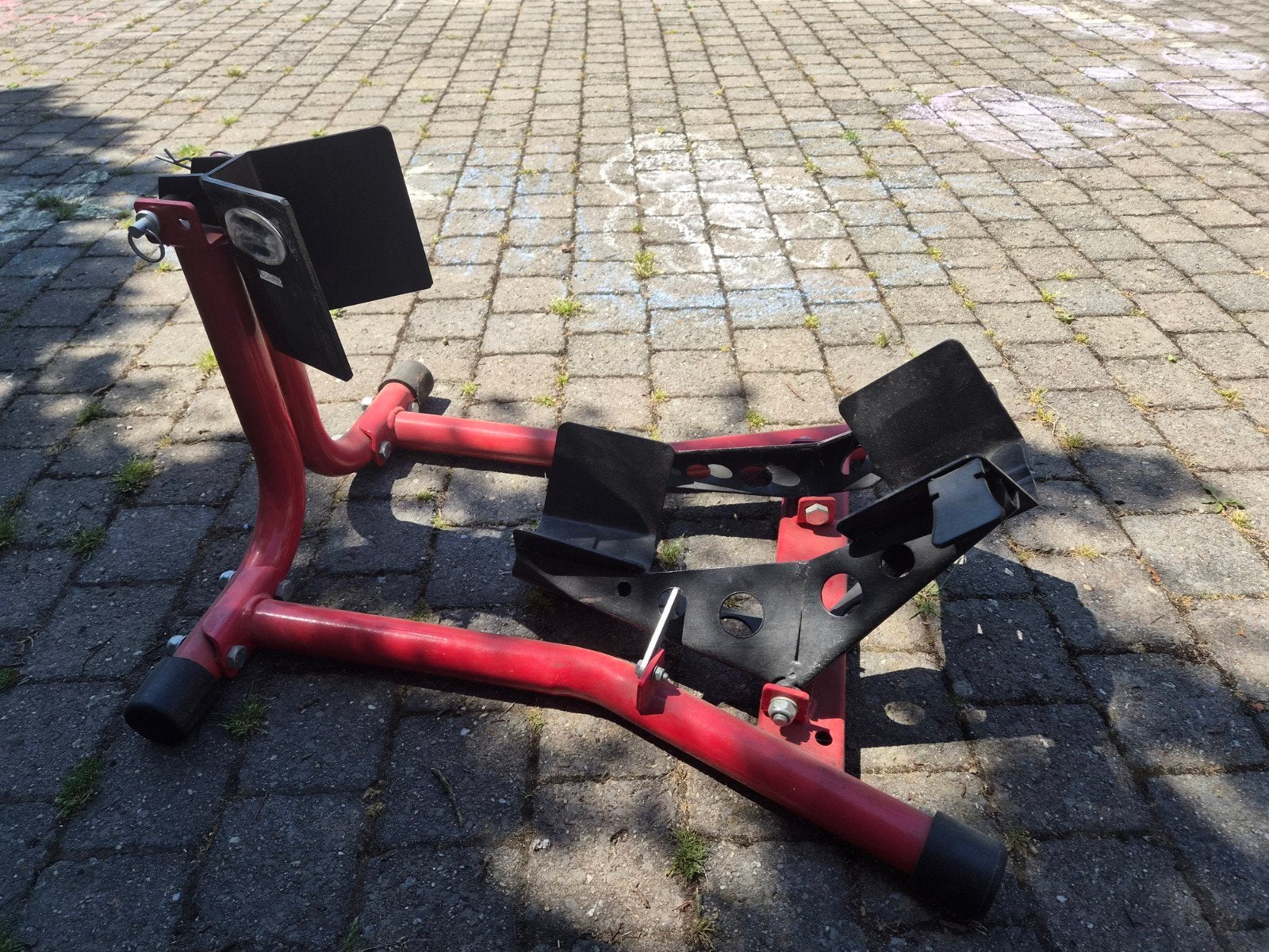 Motorfiets voorwielklem / paddockstand rood, Ophalen, Gebruikt
