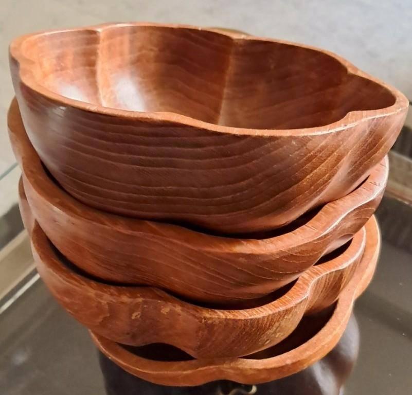 4 MASSIEF HOUTEN SCHALEN, UIT ÉÉN BLOK HOUT GESNEDEN., Ophalen of Verzenden, Zo goed als nieuw