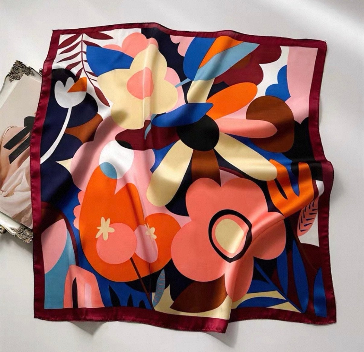 Nieuwe dunne satijnen sjaal met bloemenprint, Verzenden, Nieuw, Sjaal