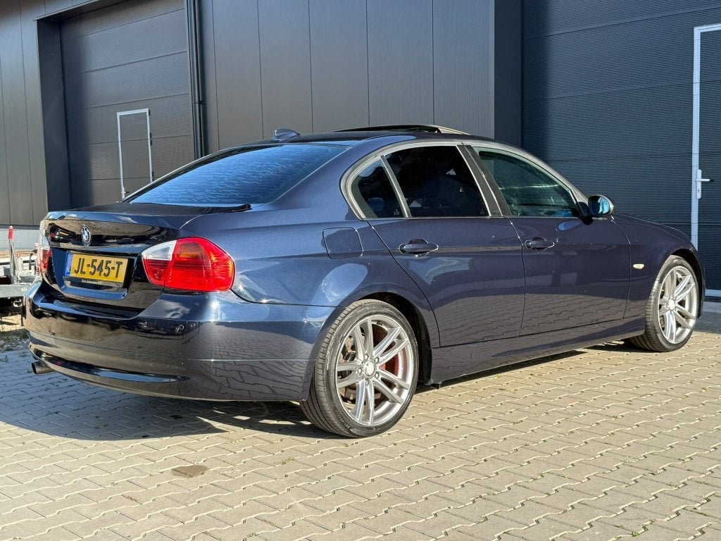 Foto 9 van BMW 3-Serie 2.0 I 318! 2006 Blauw