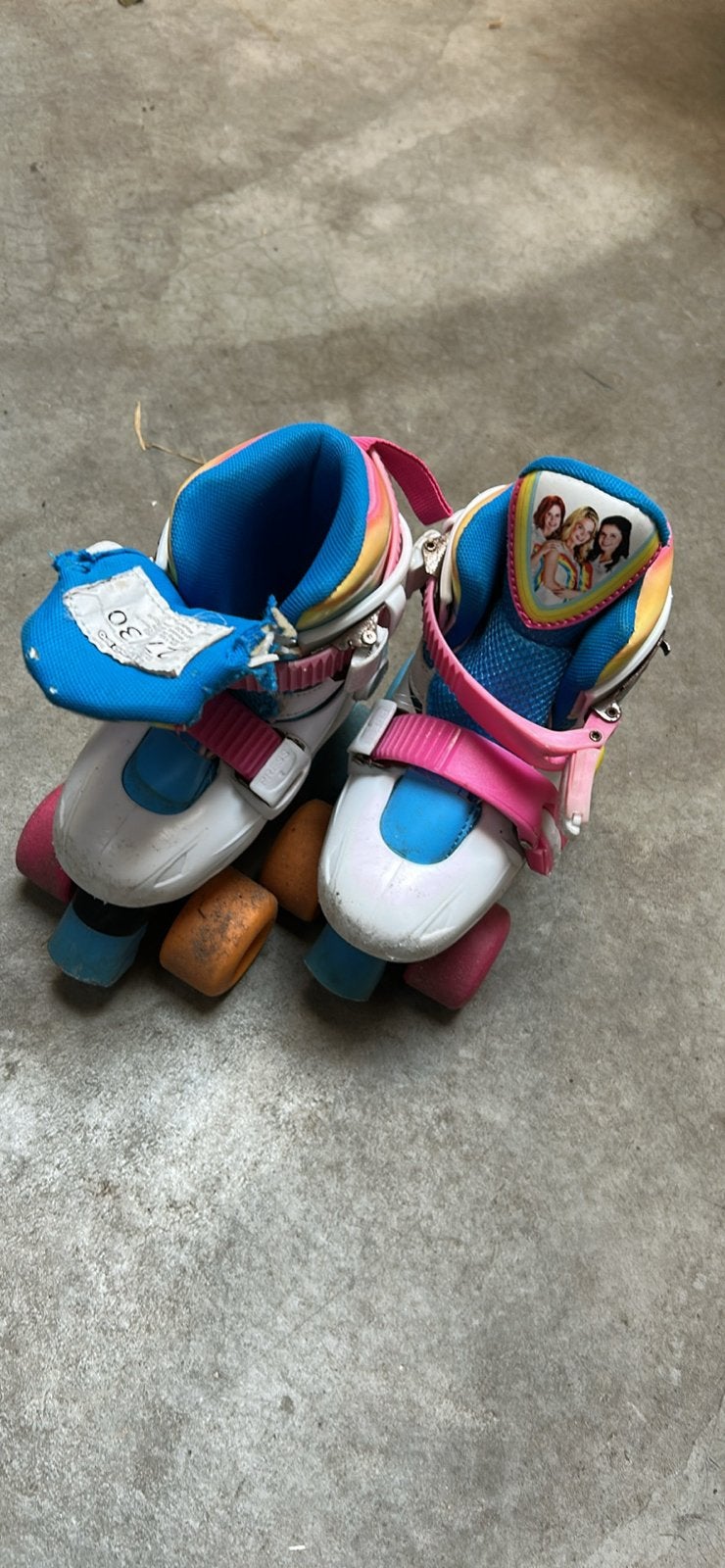 Gratis K3 rolschaatsen maat 27-30, Kinderen en Baby's, Speelgoed | Buiten | Rolschaatsen, Ophalen, Verstelbaar, Gebruikt, Kinderen