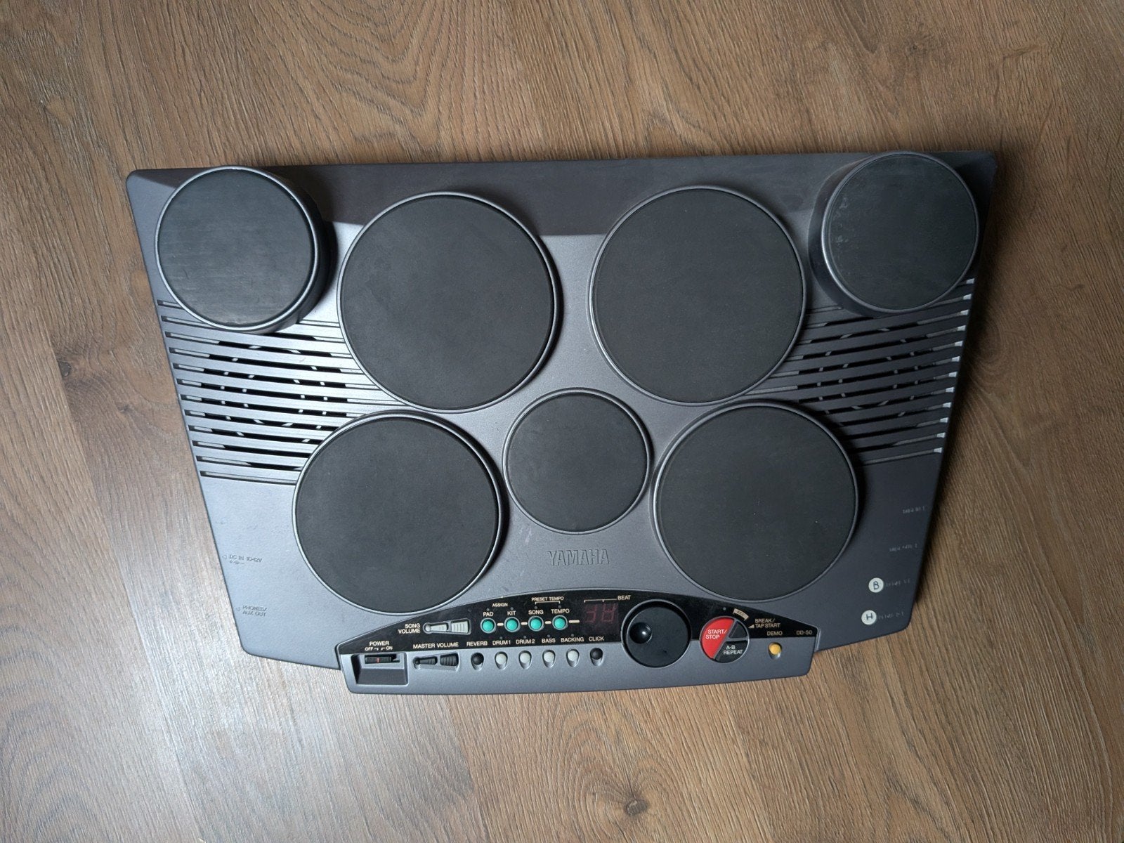 Yamaha Elektrisch Drumstel DD-50 met pedalen en handleiding, Muziek en Instrumenten, Drumstellen en Slagwerk, Ophalen of Verzenden