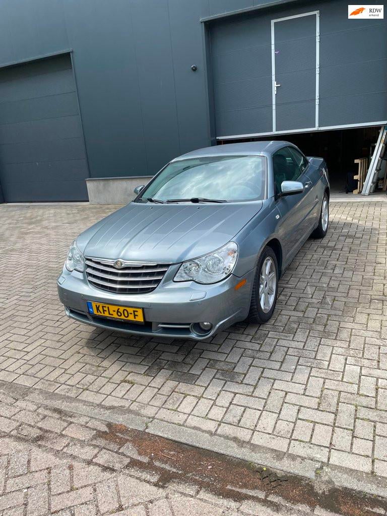 Chrysler Sebring Cabrio 2.7 Limited mooiste VAN NEDERLAND EN, Auto's, 450 kg, Gebruikt, Zwart, 186 pk