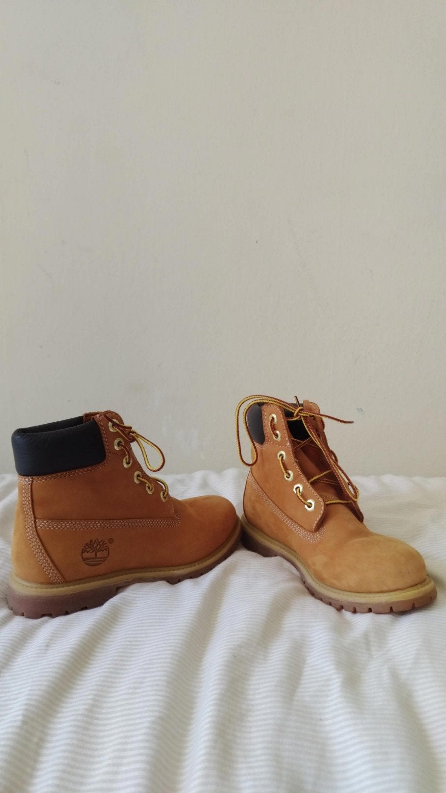 Timberland 6W dameslaarzen - Zo goed als nieuw, Kleding | Dames, Bruin, Lage of Enkellaarzen, Ophalen of Verzenden, Zo goed als nieuw