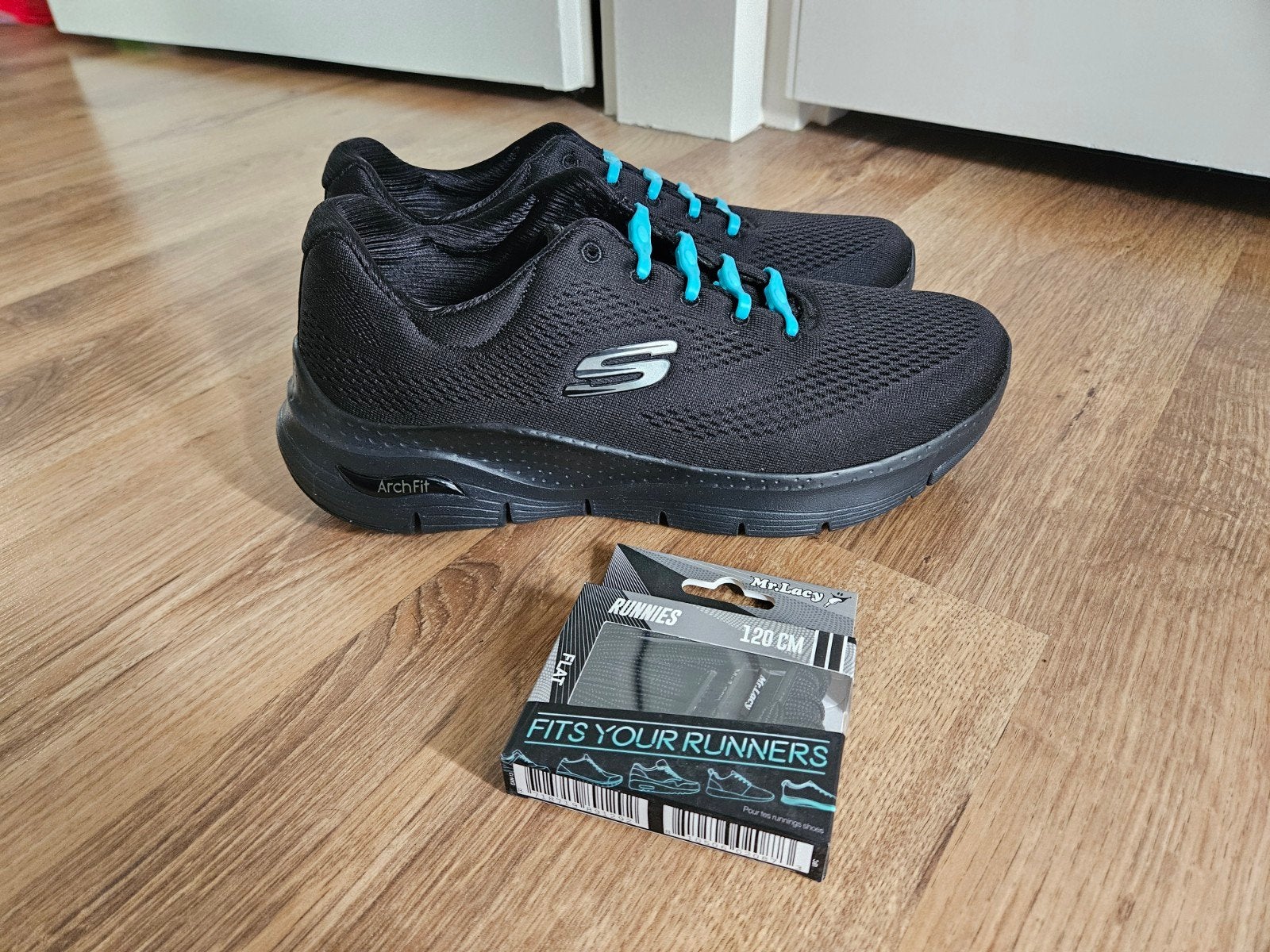 Skechers ArchFit schoenen maat 40, Skechers, Zwart, Ophalen of Verzenden, Sneakers of Gympen