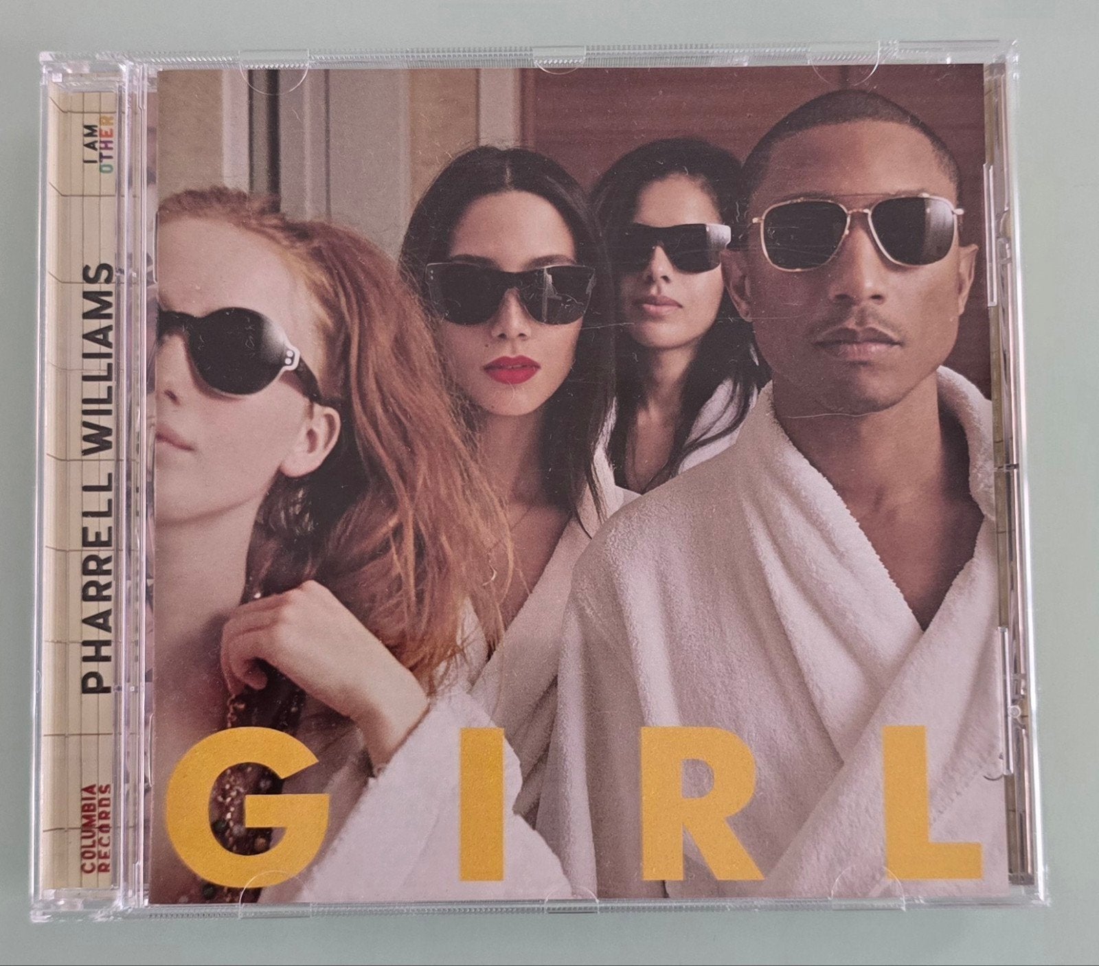 Pharrell Williams - G I R L CD, Ophalen of Verzenden, 2010 - 2019, Zo goed als nieuw