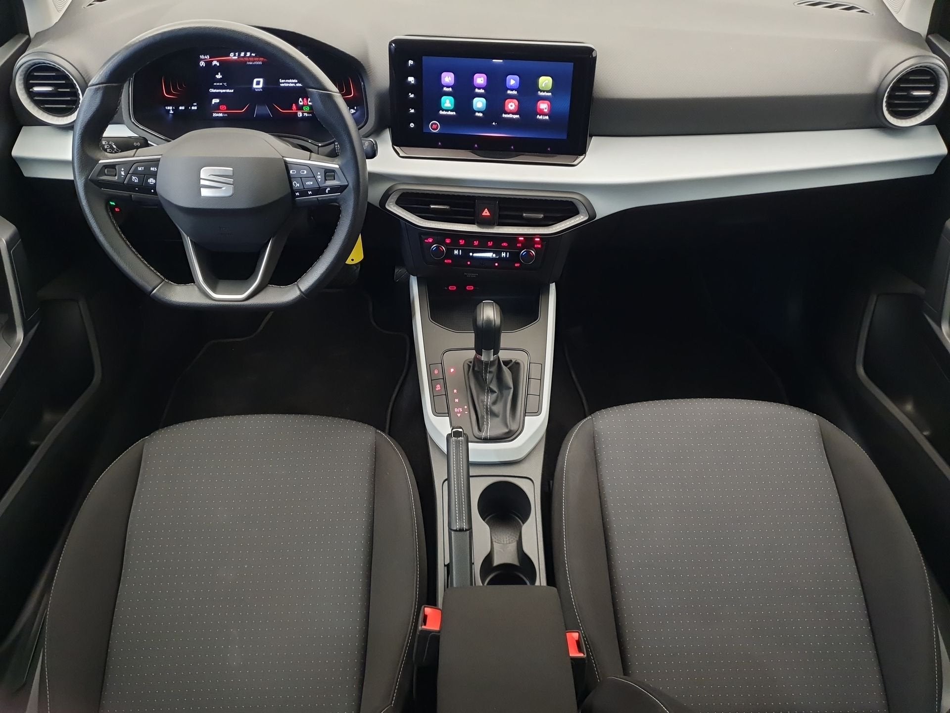 SEAT Arona 1.0 TSI 110pk DSG/AUT Style Cruise control, Clima, Auto's, 12 maanden, Stof, Gebruikt, Zwart