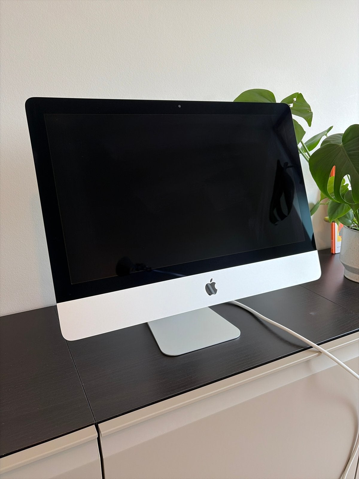 iMac 21.5 OS Yosemite, volledig schoongemaakt, Computers en Software, Apple Desktops, Ophalen, Gebruikt, 2 tot 3 Ghz, IMac