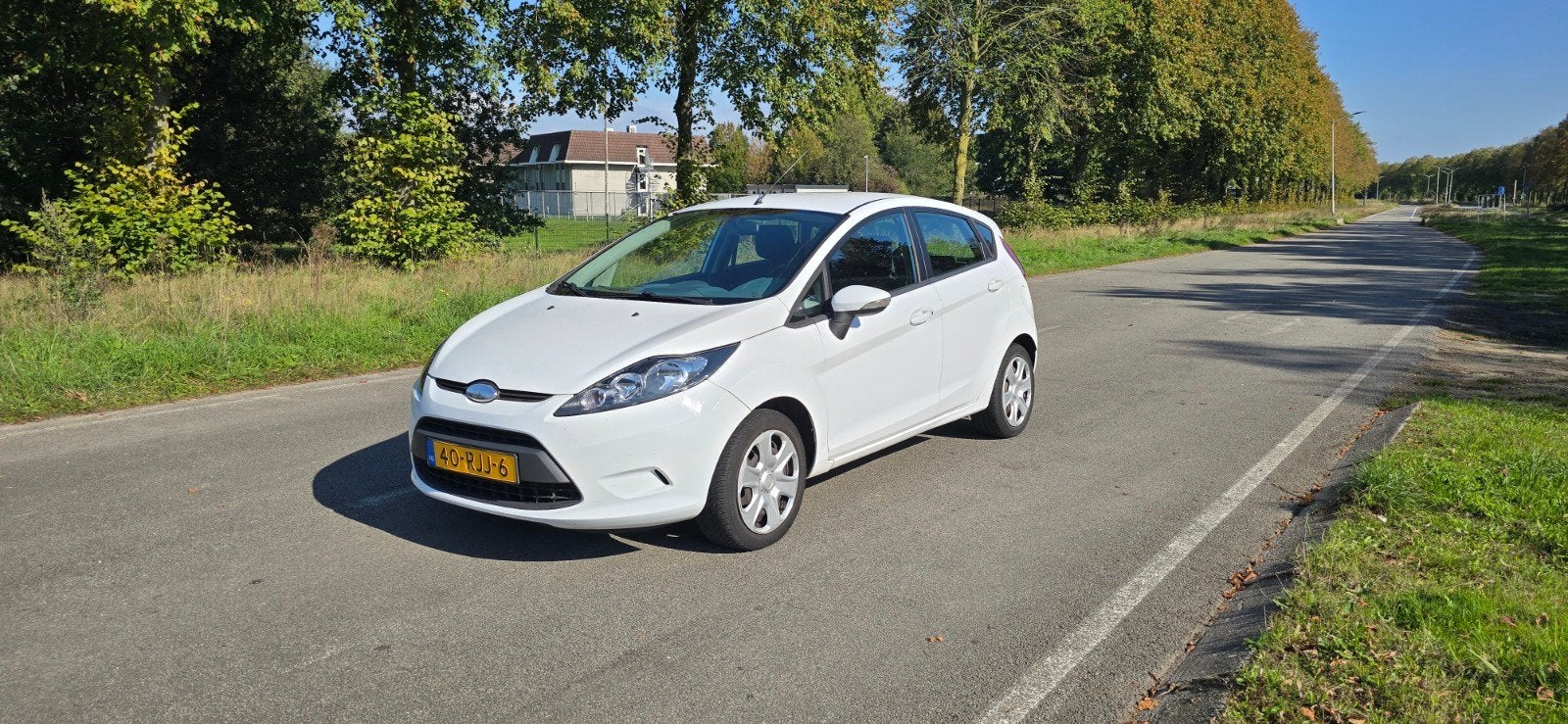 Ford Fiësta 1.25 44KW 5DR 2011 Wit, Voorwielaandrijving, Stof, 40 €/maand, 1242 cc