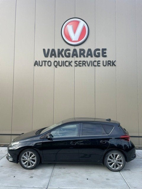 Toyota Auris 1.8 Hybrid Executive (bj 2017, automaat), Auto's, Automaat, Gebruikt, Euro 6, 4 cilinders