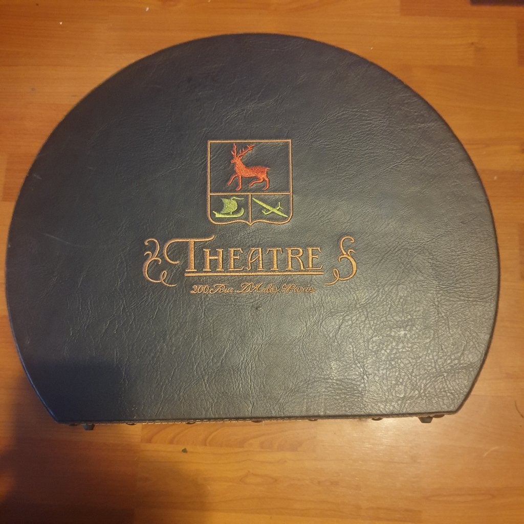 Hoedendoos Theatre rue d arles Paris, Antiek en Kunst, Curiosa en Brocante, Verzenden