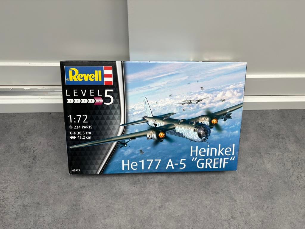 Revell 1/72 He-177, Ophalen of Verzenden, Zo goed als nieuw, 1:72 tot 1:144, Revell