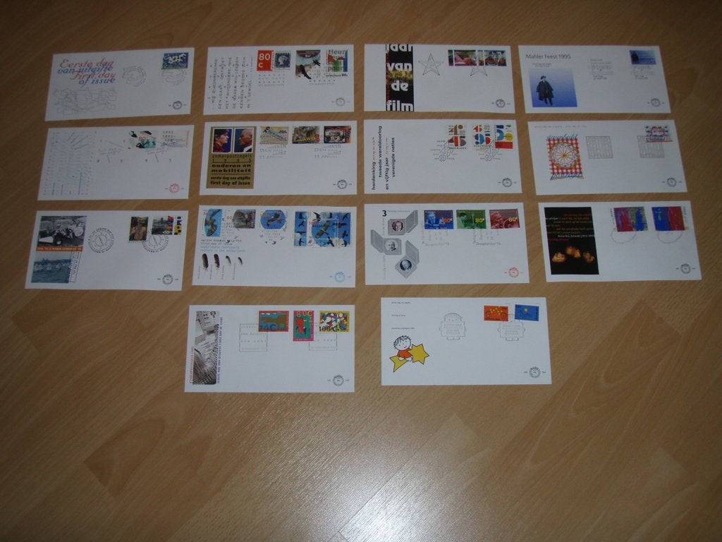 Te koop aangeboden jaargang eerstedagenveloppen 1995., Ophalen of Verzenden, Onbeschreven, Nederland
