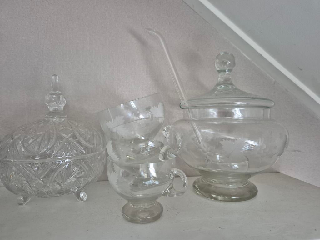 Kristallen karaffen en bowlset schaaltje met deksel, Antiek en Kunst, Ophalen