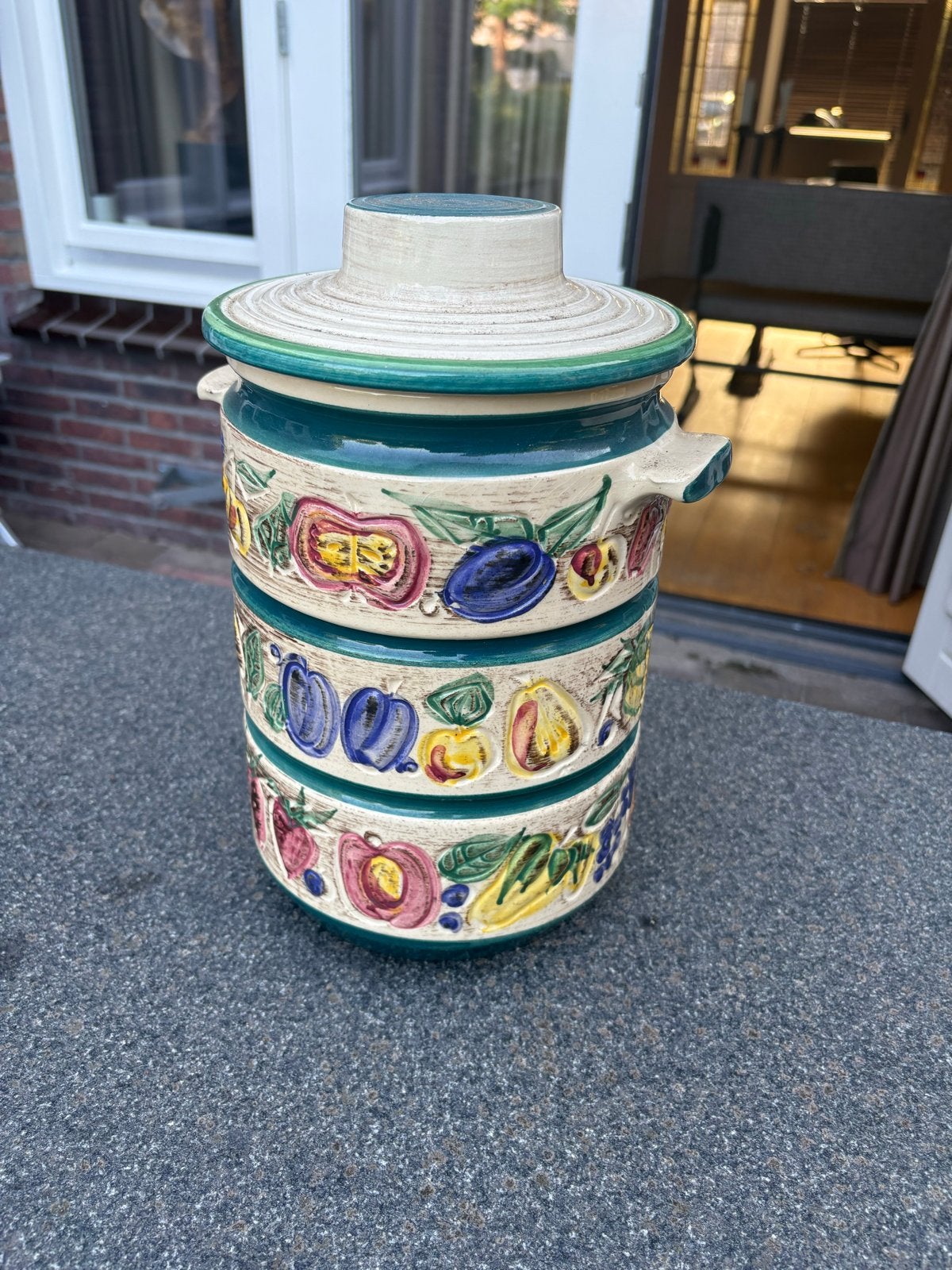 Vintage Keulse Pot Römertopf met fruitdecoratie, Antiek en Kunst, Ophalen of Verzenden