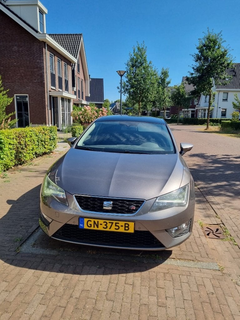 Seat Leon 1.4 TSI ACT 110KW 2015 Grijs, 1141 kg, 4 cilinders, Leon, 620 kg