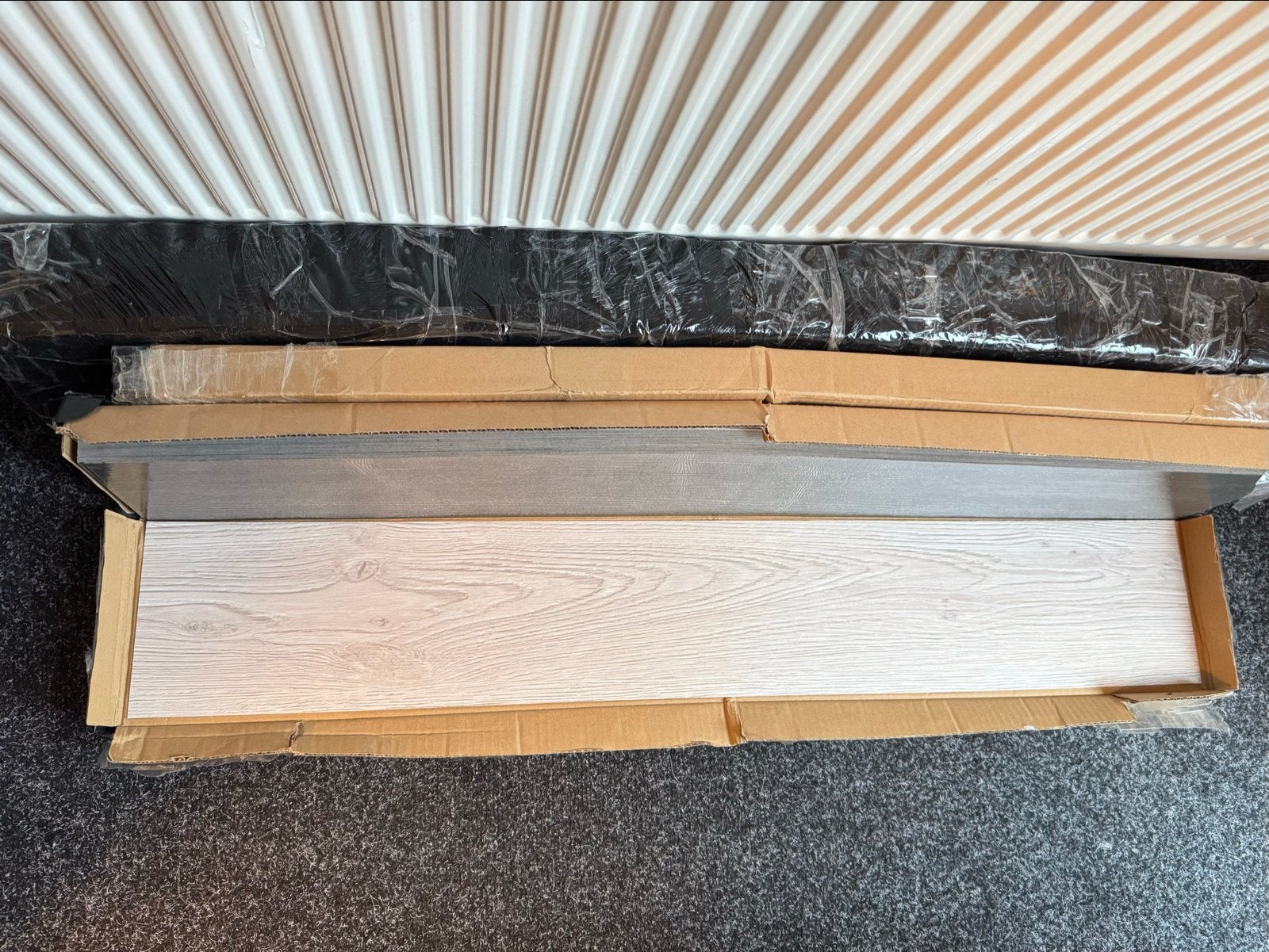 Nieuwe PVC vloerdelen - 144 stuks (91.4x14.3cm), Kunststof, 50 tot 150 cm, Overige typen, Nieuw