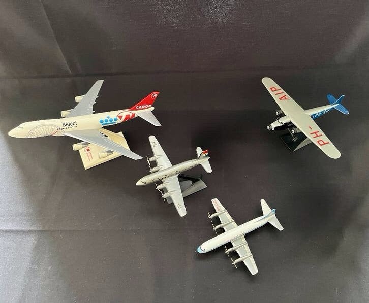 Opruiming te koop diverse KLM vliegtuig modellen., Ophalen of Verzenden, Gebruikt, Schaalmodel