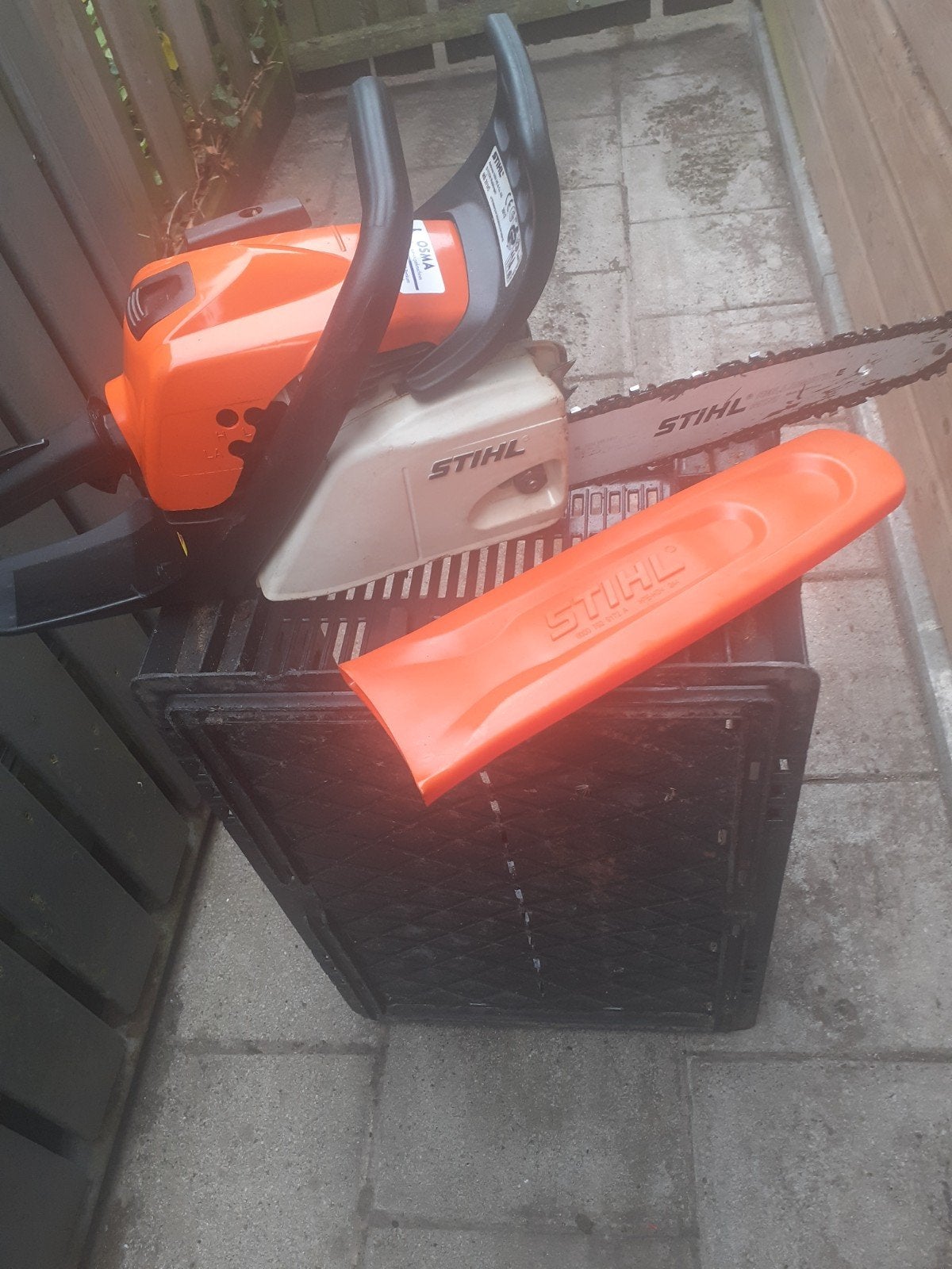 STIHL MS 211 MOTOR KETTINGZAAG OP BENZINE, Ophalen, Benzine