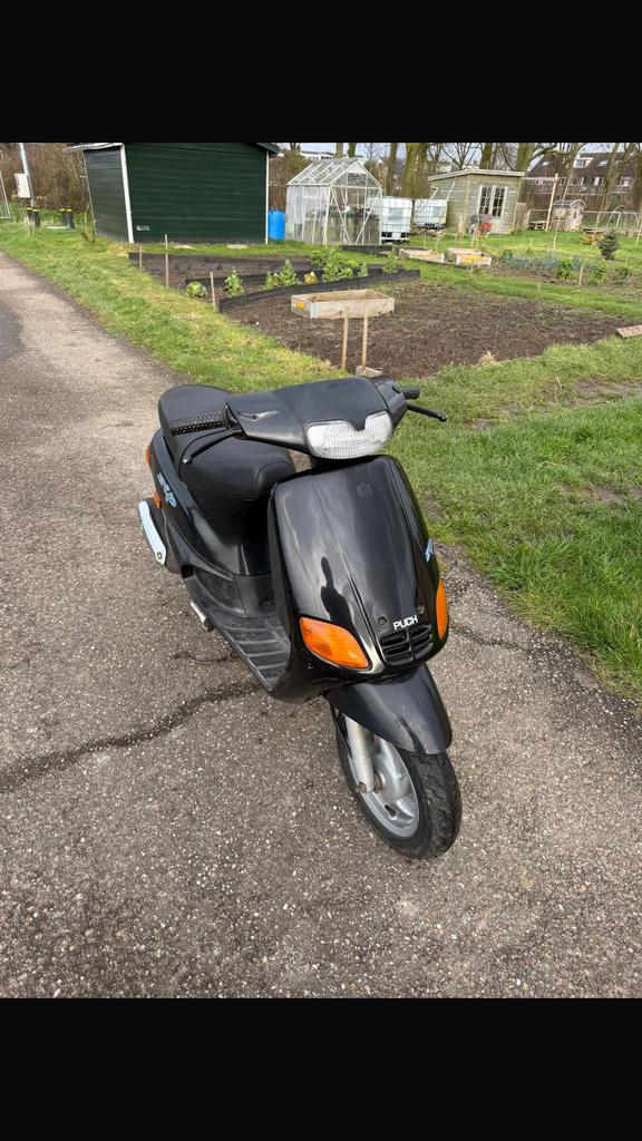 zip type 1 2 3 70cc 2takt, Fietsen en Brommers, Scooters | Piaggio, Tweetakt, Ophalen of Verzenden, Zo goed als nieuw, Maximaal 25 km/u