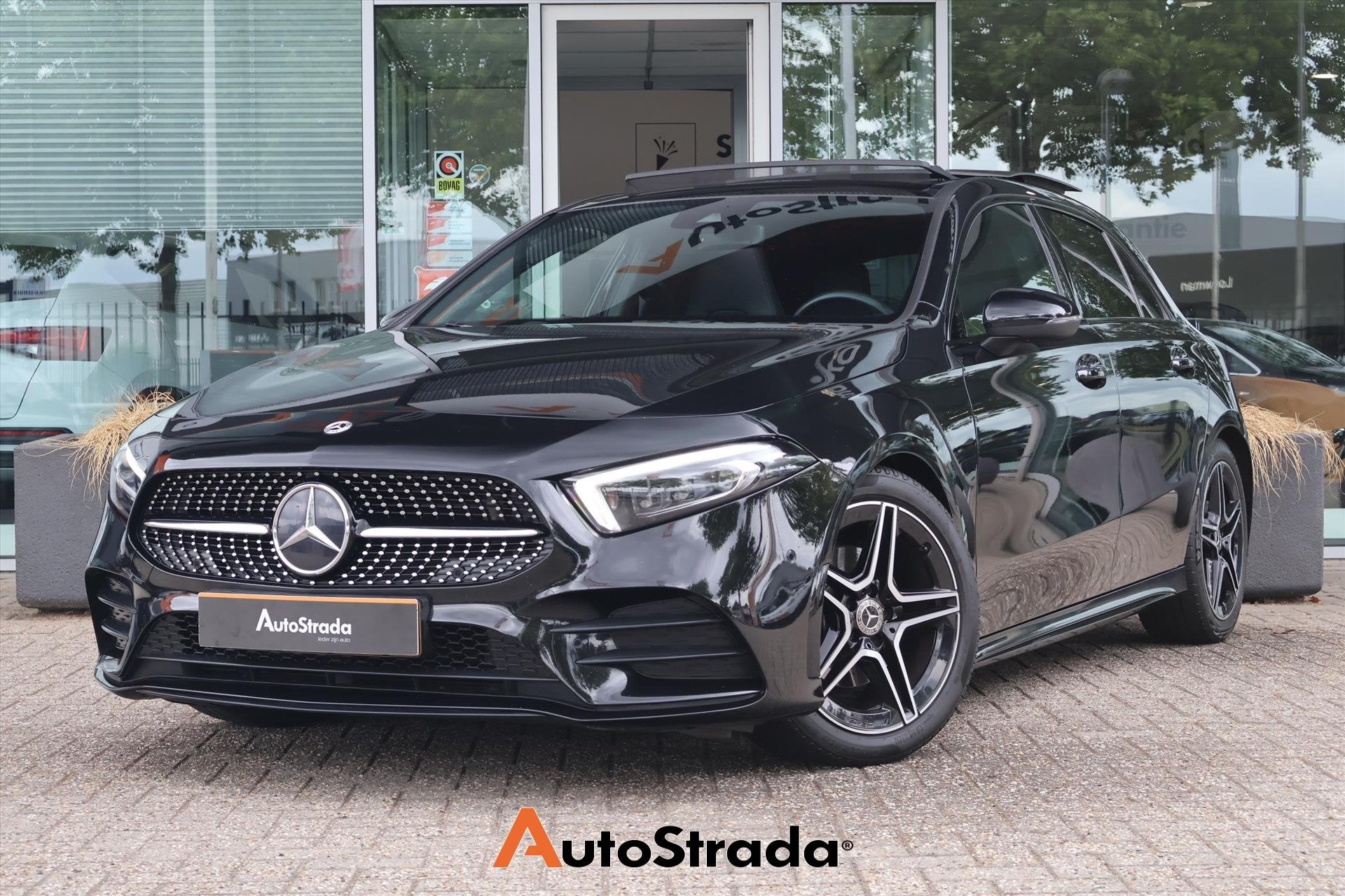 Mercedes A-Klasse 180 AMG-LINE I Night Pakket I Pano I Sfeer, Auto's, Mercedes-Benz, Bedrijf, Te koop, A-Klasse, ABS, Achteruitrijcamera