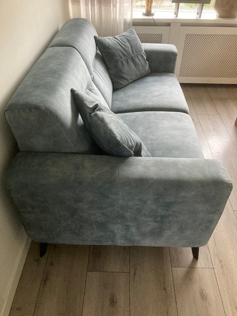 Prachtige ruime 2 zits bank velours/velvet, Ophalen, Minder dan 75 cm, 150 tot 200 cm, Tweepersoons