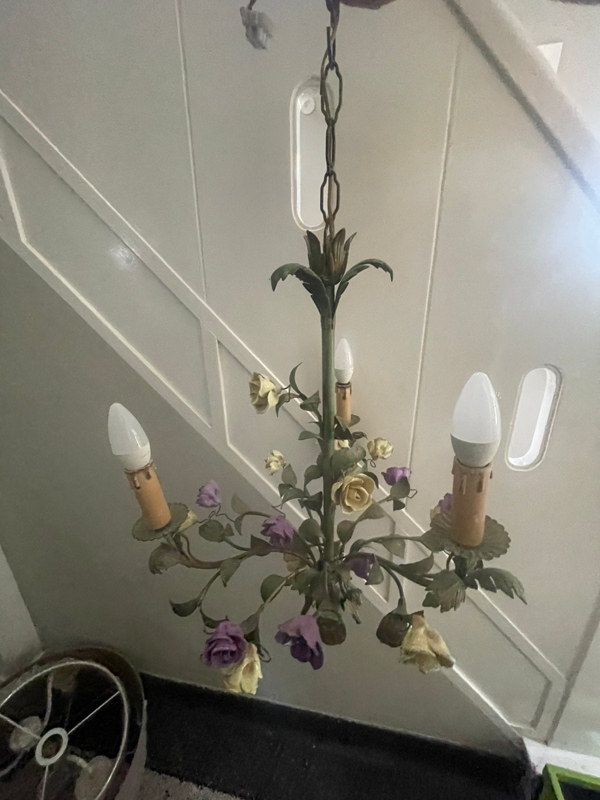 Metalen kroonluchter met bloemen, Ophalen, Metaal