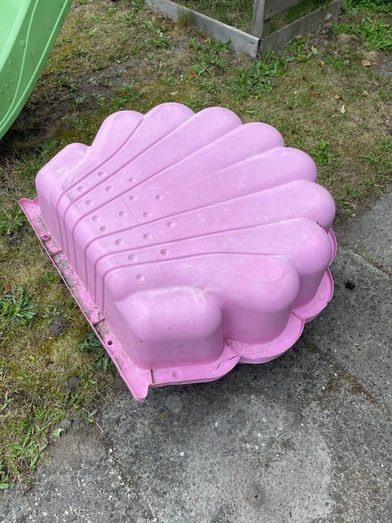 Roze schelp zandbak/waterbak, Ophalen, Gebruikt
