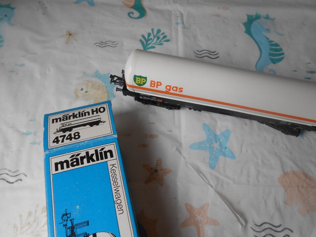 Märklin 4748, de bekende BP gas, hoge druk ketelwagon, Wisselstroom, Verzenden, Märklin, Nieuw