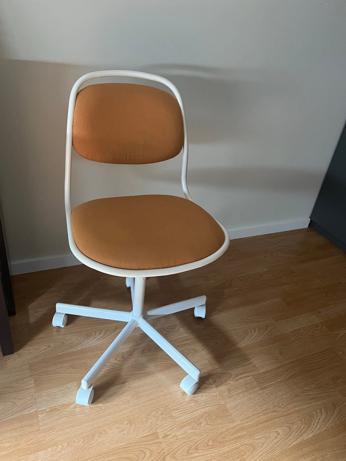 IKEA Orfjall bureaustoel - Oranje/Wit, Ophalen, Zo goed als nieuw, Oranje, Bureaustoel