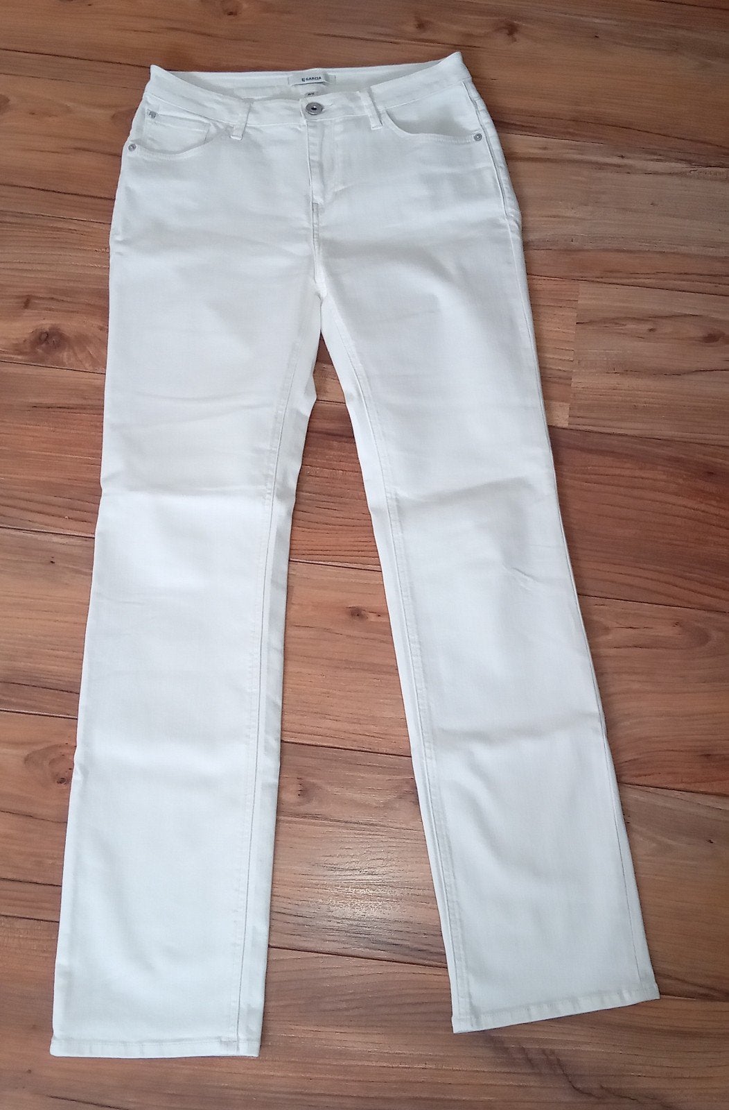 GARCIA jeans off white high waist straight fit 30/32 NIEUW, Kleding | Dames, Spijkerbroeken en Jeans, Wit, Nieuw, Ophalen of Verzenden