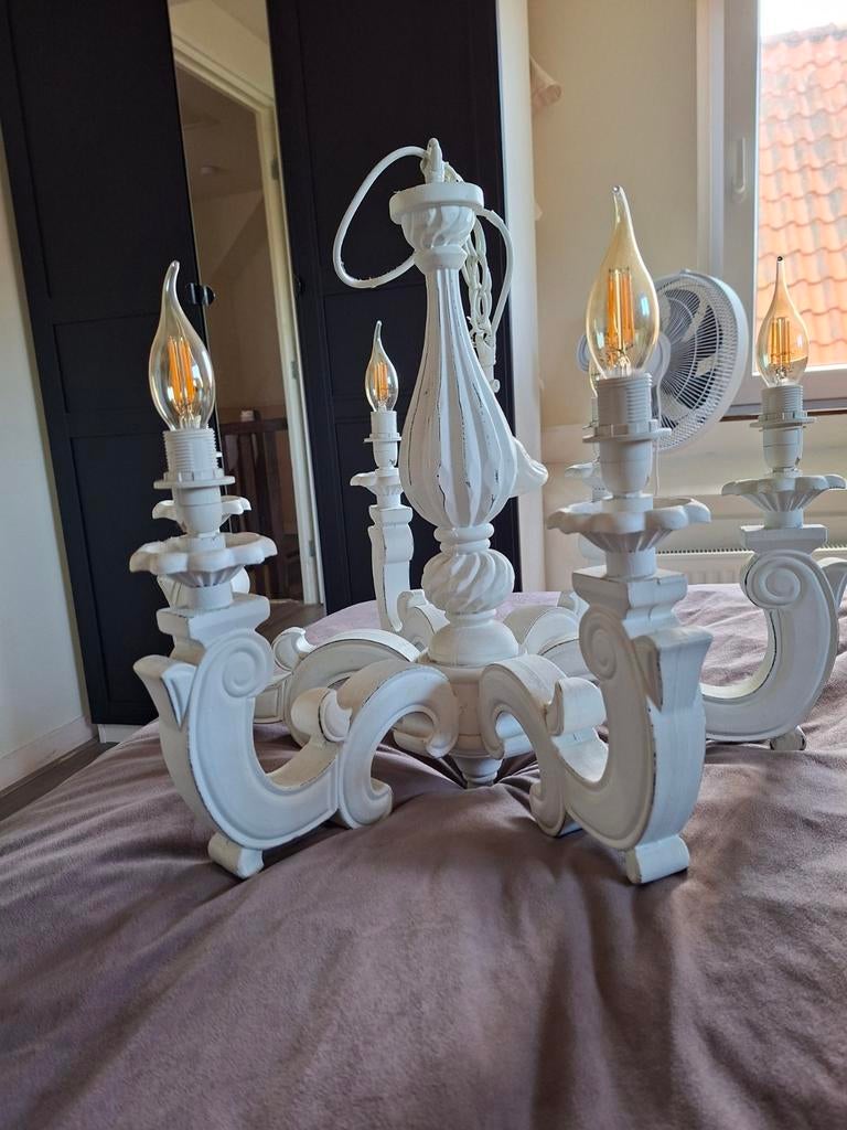 Elegante Houten Kroonluchter - Wit Gepatineerd, Ophalen, Gebruikt, 50 tot 100 cm, 50 tot 100 cm