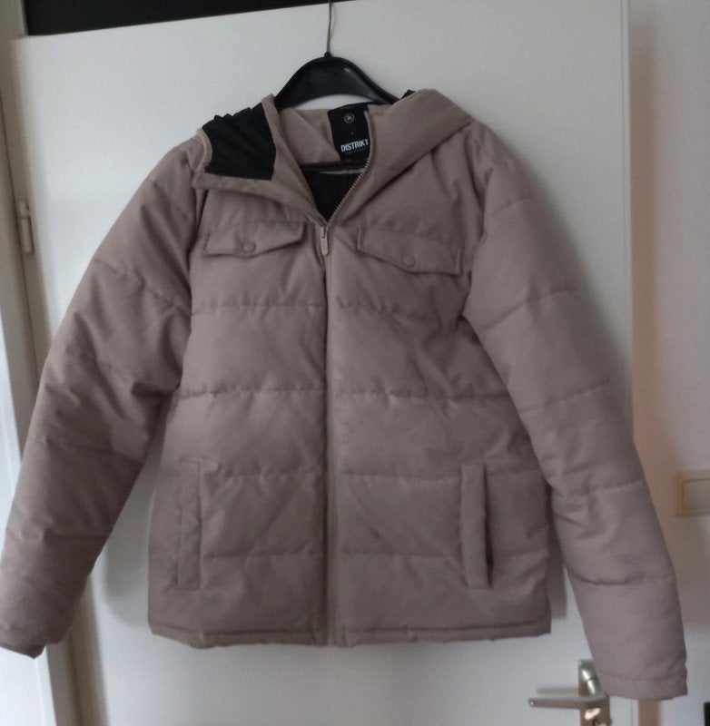 Winterjas van Distrikt. Maat L, Maat 52/54 (L), Beige, Ophalen of Verzenden, Distrikt Nørrebro