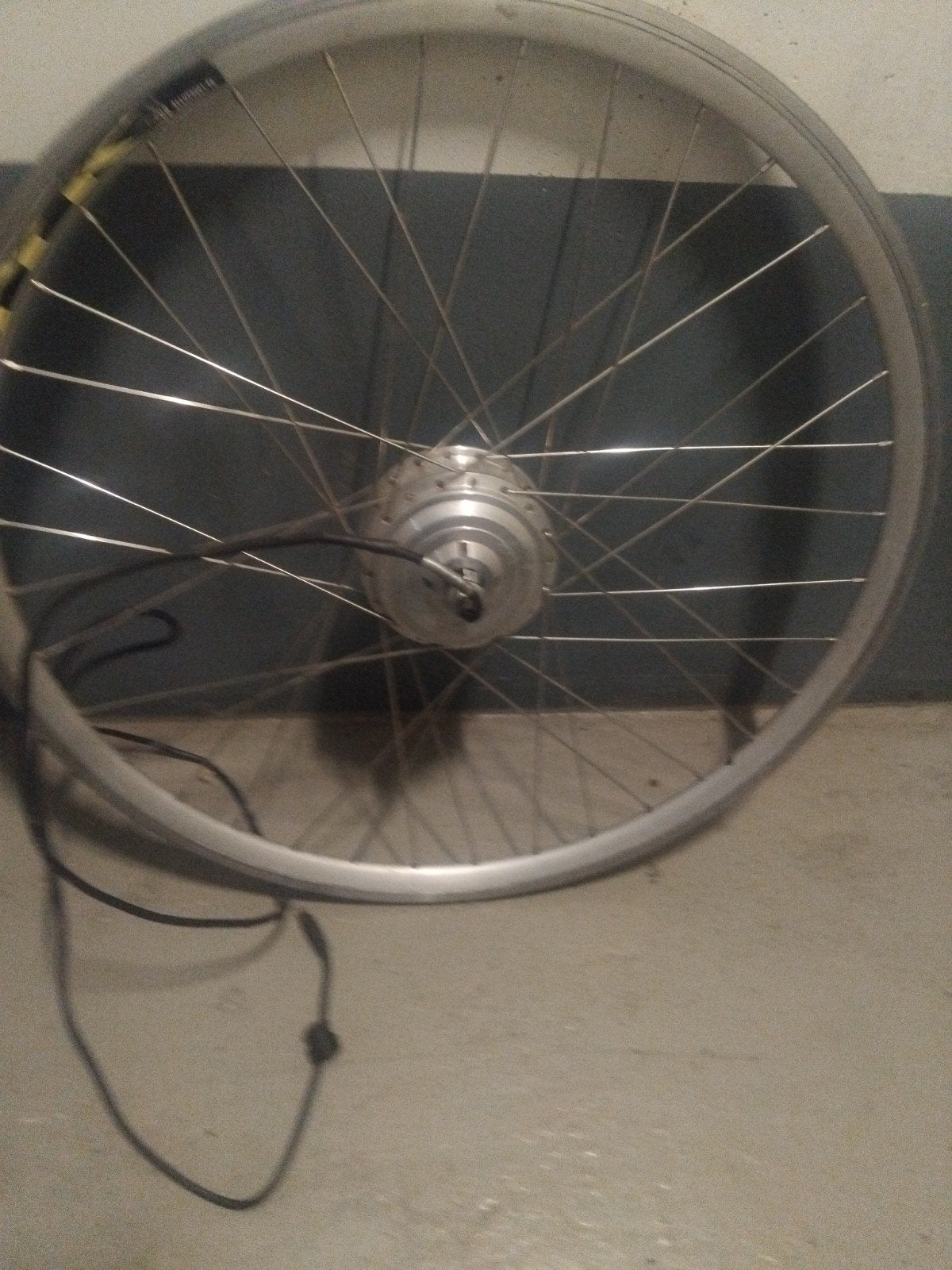 Voorwiel met motor voor elektrische fiets, Gebruikt, Onbekend, Aluminium, Ophalen