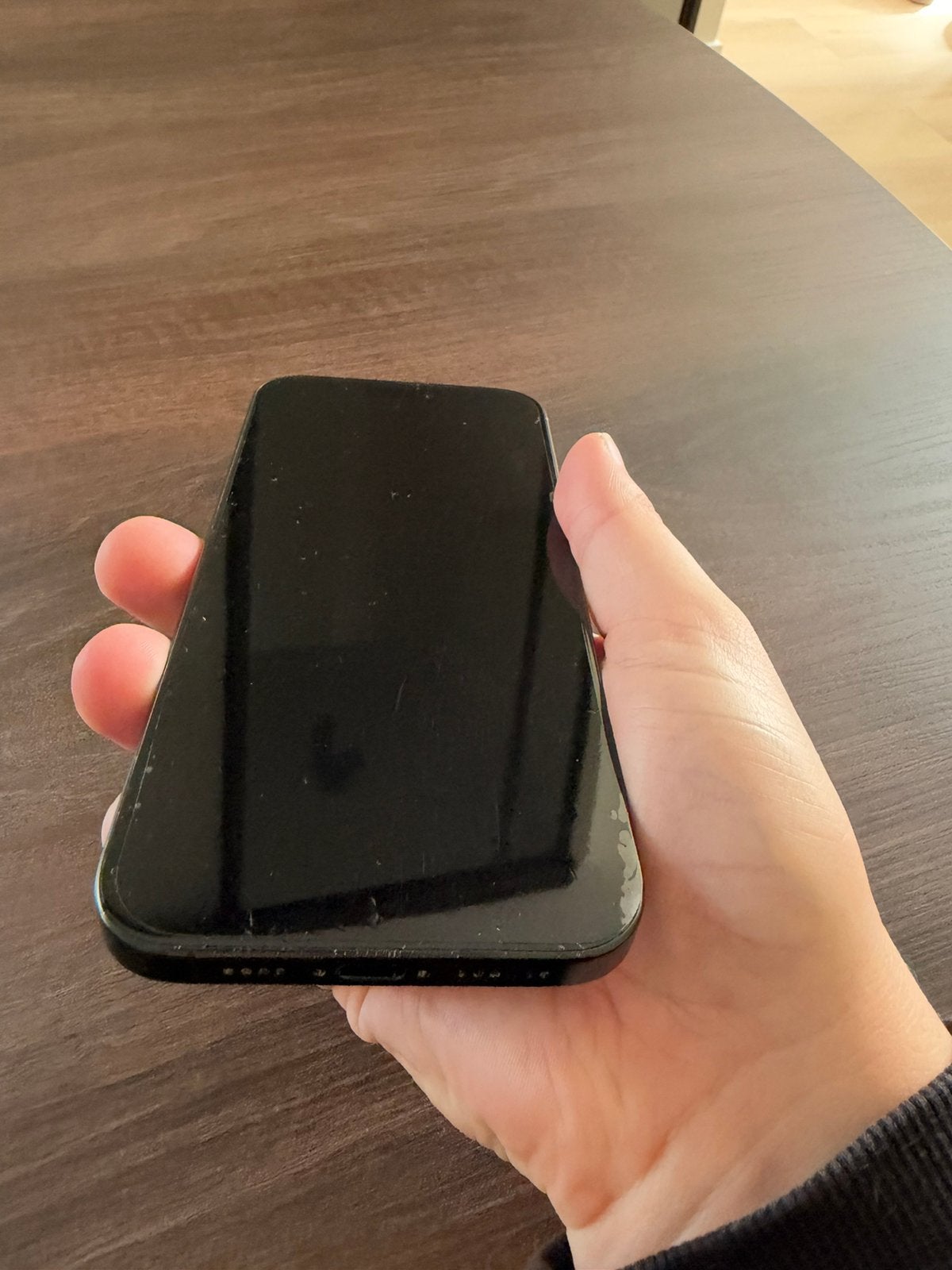 Foto 4 van iPhone 16 pro max 256GB black titanium