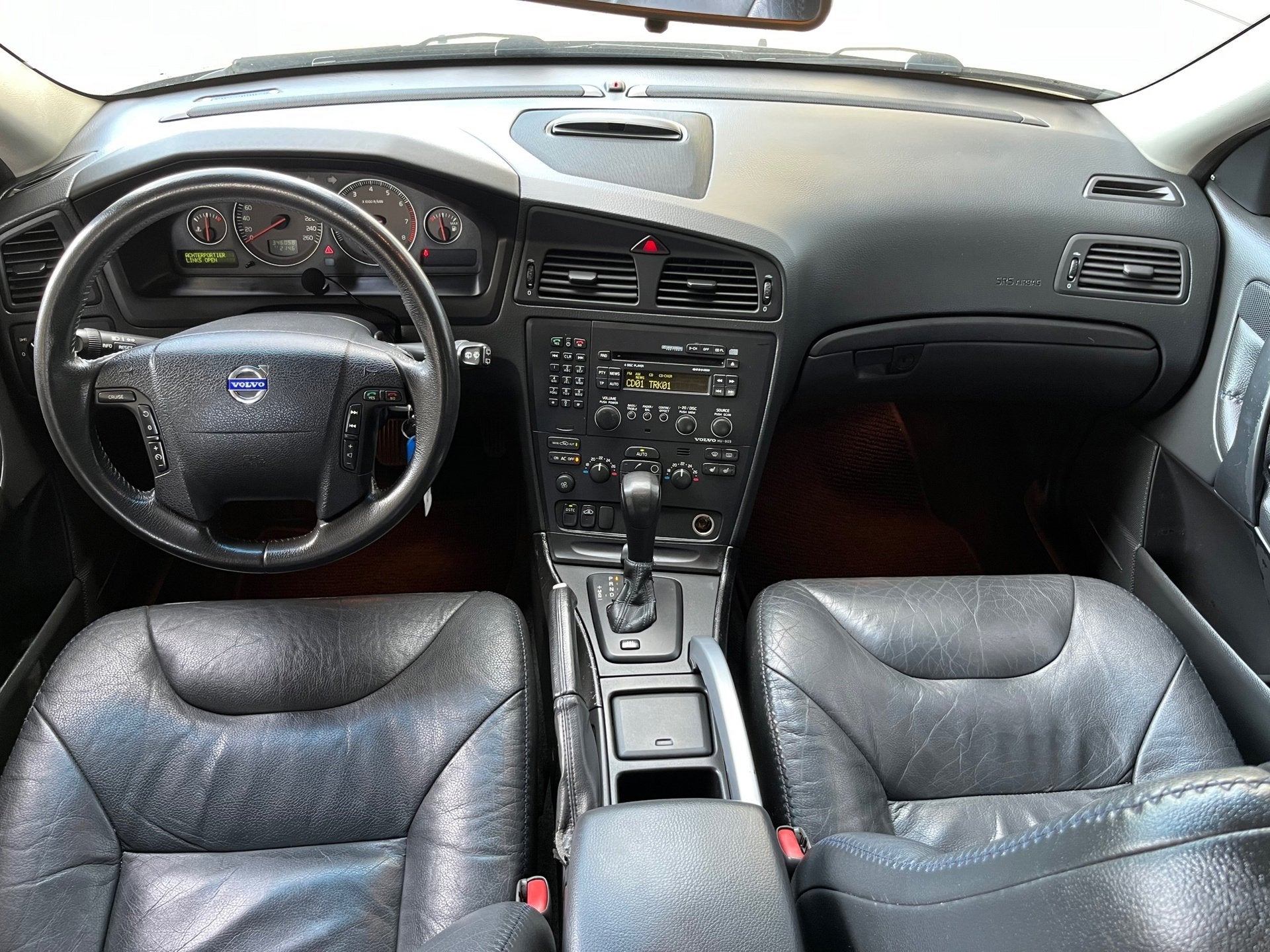 Volvo XC70 2.5 T AWD Automaat 7-persoons Xenon 210 pk, Automaat, Stoelverwarming, XC70, Euro 4