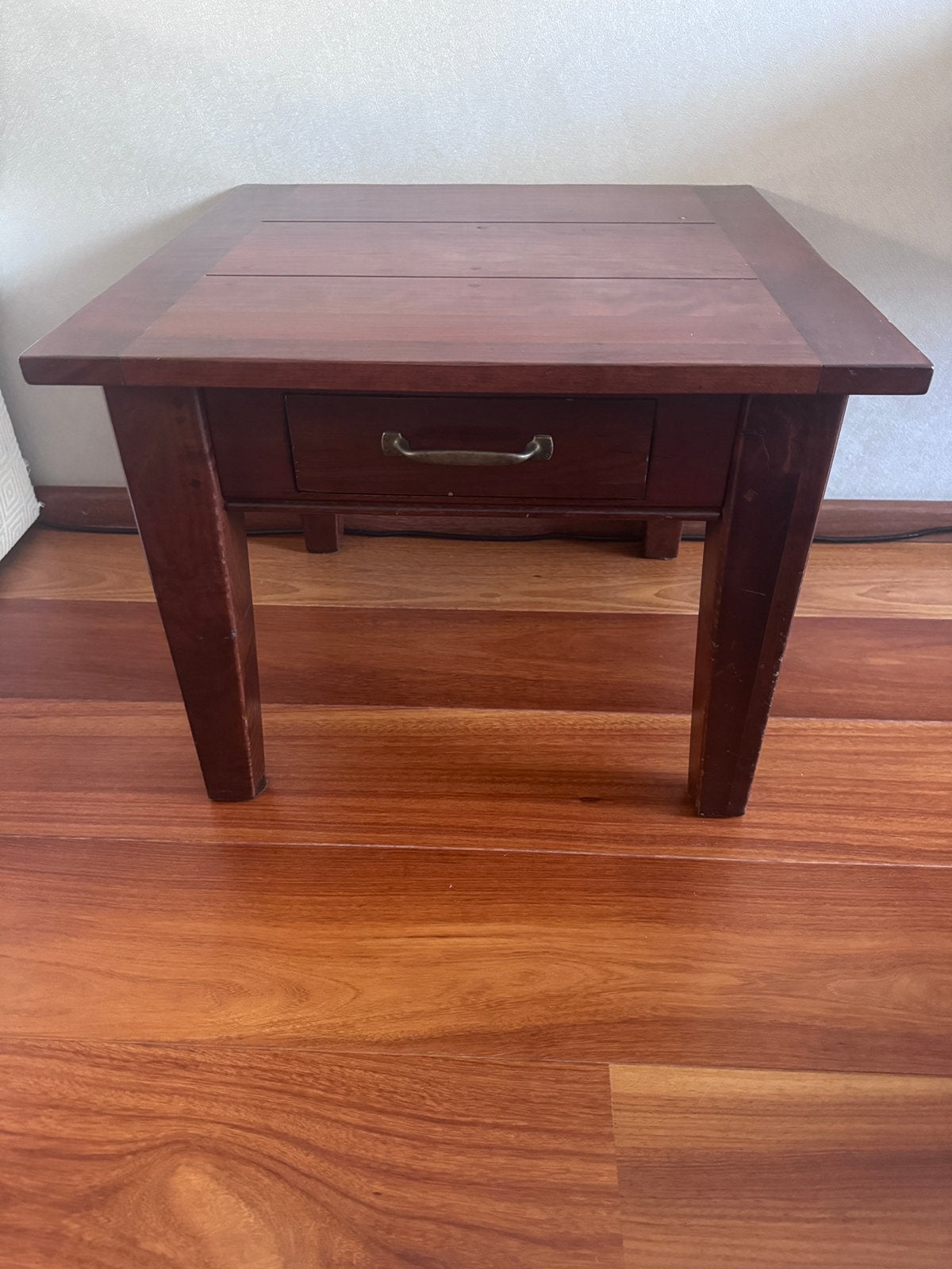 Laatste week! Kersenhouten bijzettafel met lade 60/60/47, Huis en Inrichting, Gebruikt, Vierkant, Hout, Ophalen