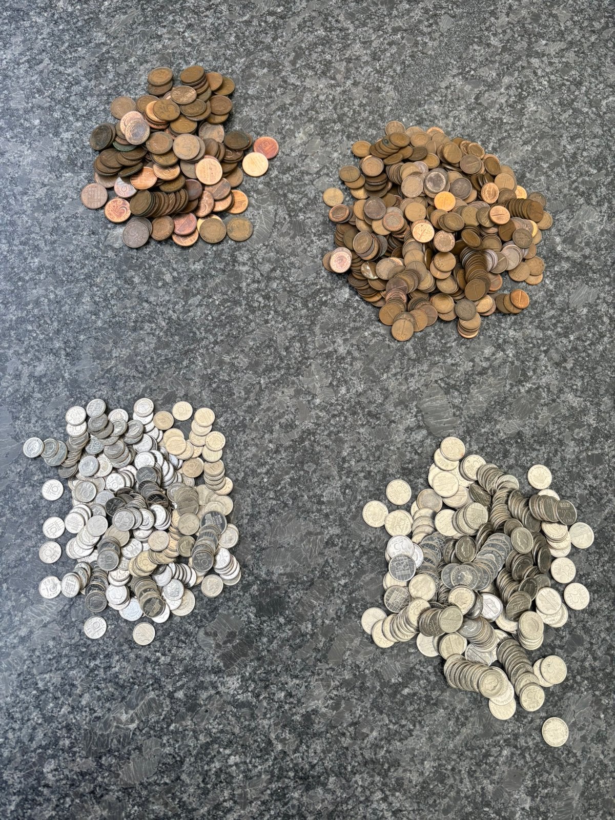 Grote partij centen-stuiver-dubbeltjes en kwartjes, 2,7 kg, Ophalen of Verzenden, Koningin Juliana