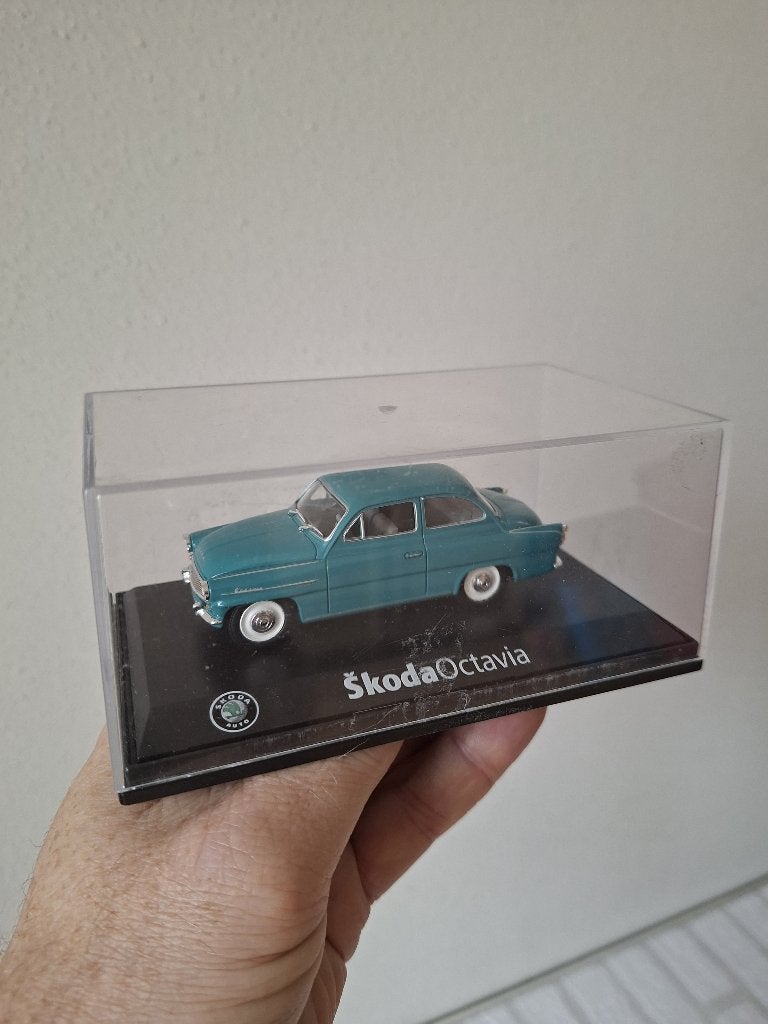 Skoda Octavia 1963 Modelauto Abrex 1:43, Ophalen of Verzenden, Zo goed als nieuw, Auto