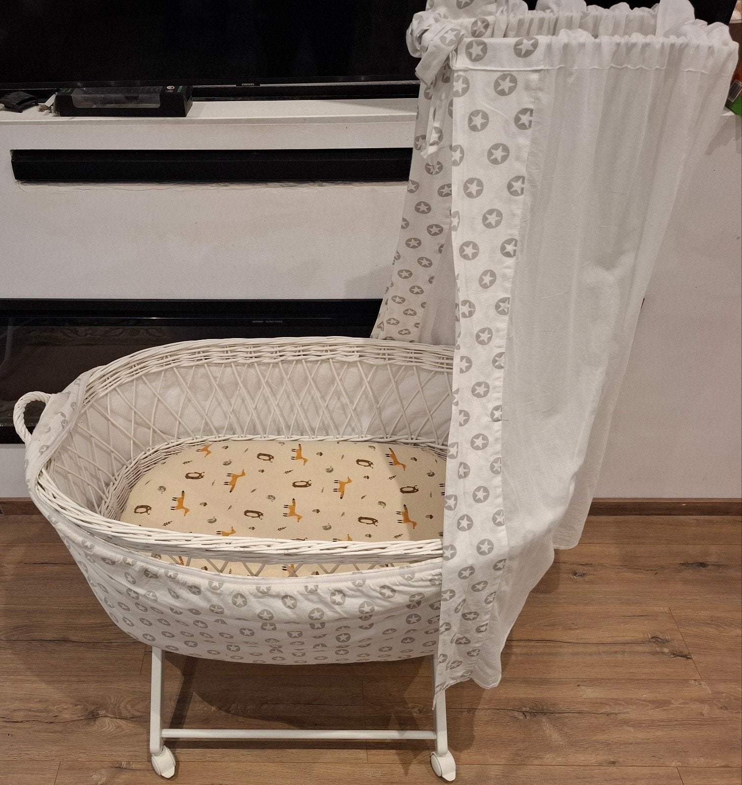 Van Asten Rieten Babywieg (Wit) incl. Extra BestCare Matras, Kinderen en Baby's, Ophalen, Gebruikt, Wieg