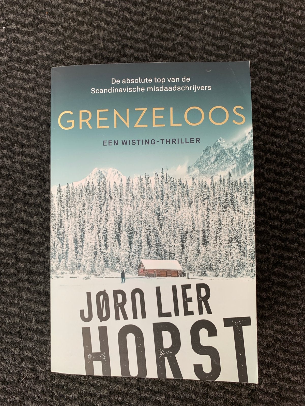 Grenzeloos - Jørn Lier Horst (Wisting-thriller), Ophalen of Verzenden, Zo goed als nieuw, Scandinavië