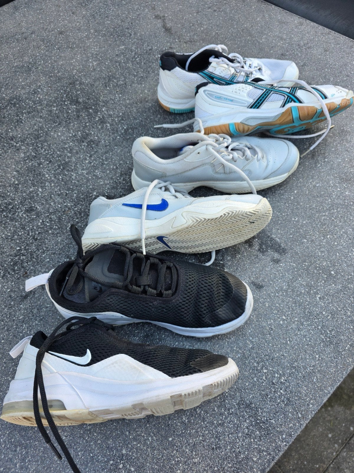 3 paar dames/meiden zaalsportschoenen Nike/Asics US 7/EUR 38, Ophalen of Verzenden