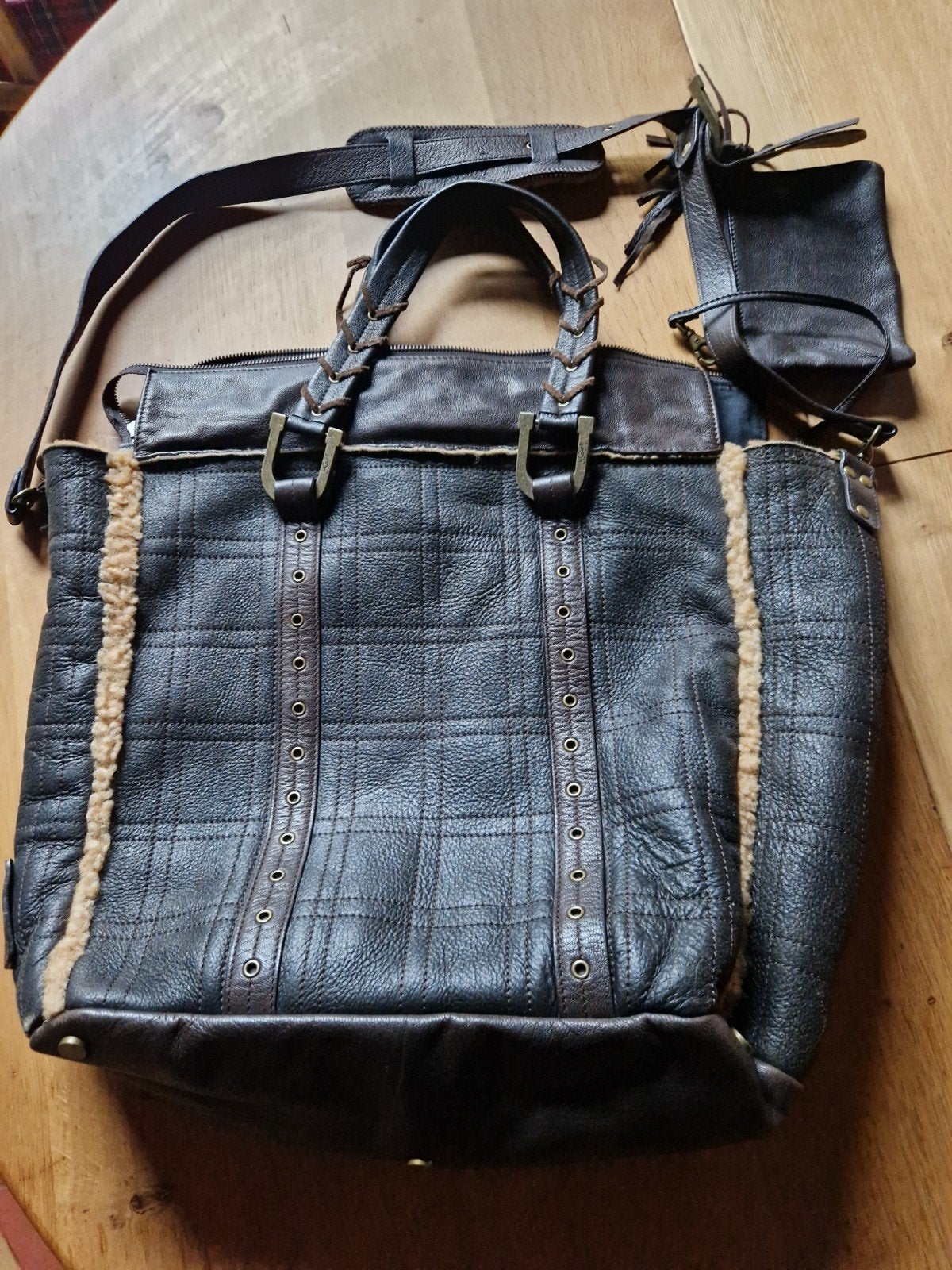 UGG SCHOUDERTAS, Ophalen of Verzenden, Zo goed als nieuw, Bruin, Shopper