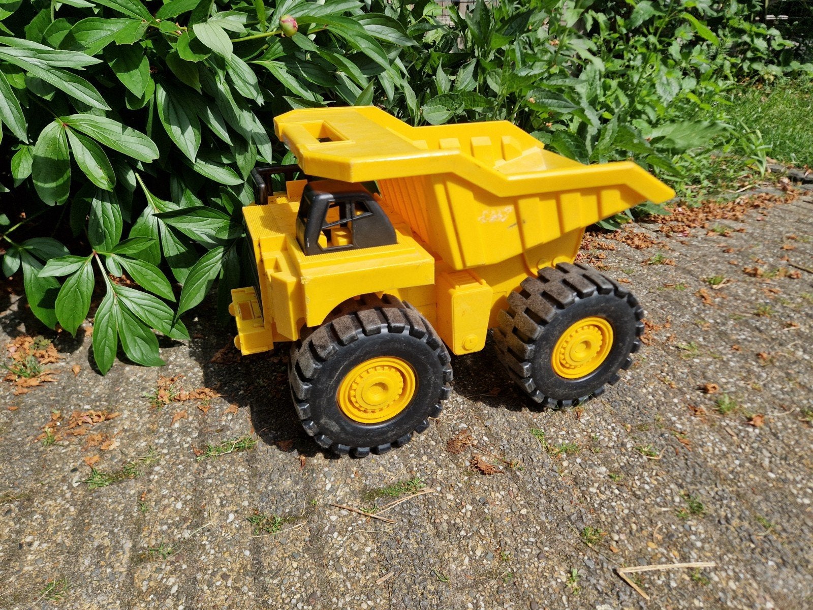 Gele kiepwagen, Ophalen