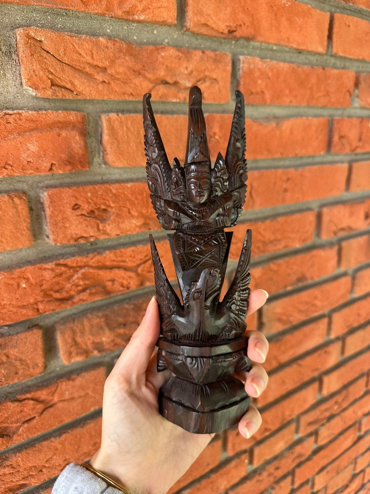Handgesneden houten beelden van Vishnu op Garuda, Ophalen of Verzenden