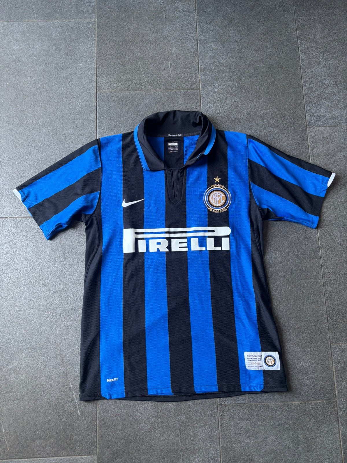 Inter Milan 100 jarig bestaan Thuisshirt 2007/2008 maat “M”, Sport en Fitness, Maat M, Ophalen of Verzenden, Zo goed als nieuw