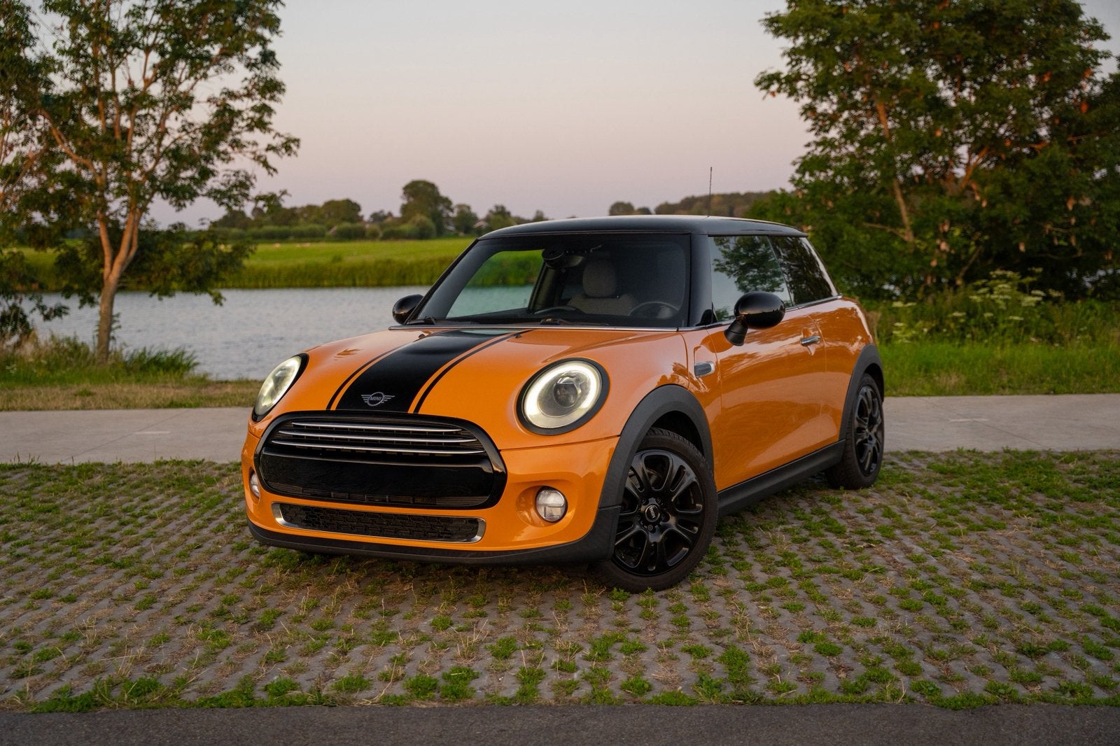 Mini Cooper f56 2014, First Born Edition, Auto's, Mini, Particulier, Cooper, ABS, Airbags, Airconditioning, Alarm, Automatische klimaatregeling