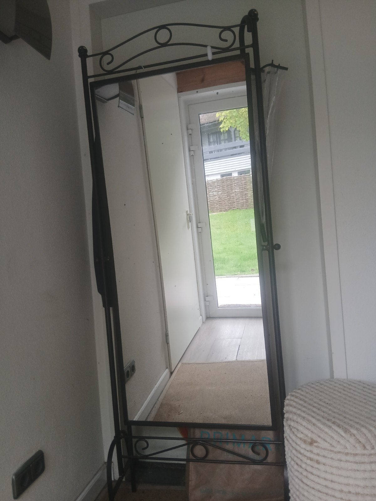 Decoratieve kantelbare staande spiegel met rekje, Ophalen of Verzenden, Rechthoekig