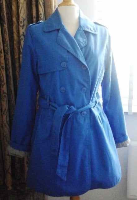 Mooie zomer/herfst jas van LIV maat M, Kleding | Dames, Maat 38/40 (M), Blauw, Nieuw, Ophalen of Verzenden